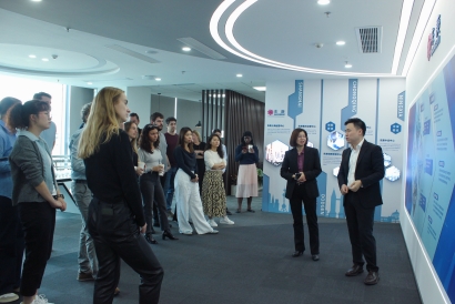 Delegation_from_ESCP_Europe_Business_School_EMBA_Program_Visited_Shanghai_DODGEN_02.png
